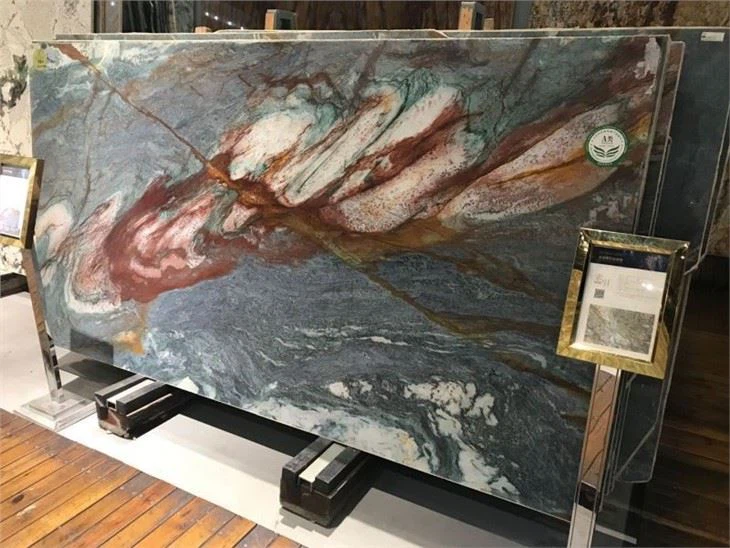 Louise Blue Granite